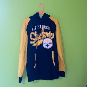 gently worn NFL SIZE XL Steelers Hoodie black and yellow